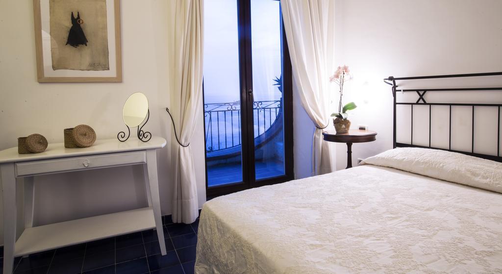 Hotel Umberto A Mare Forio  Номер фото