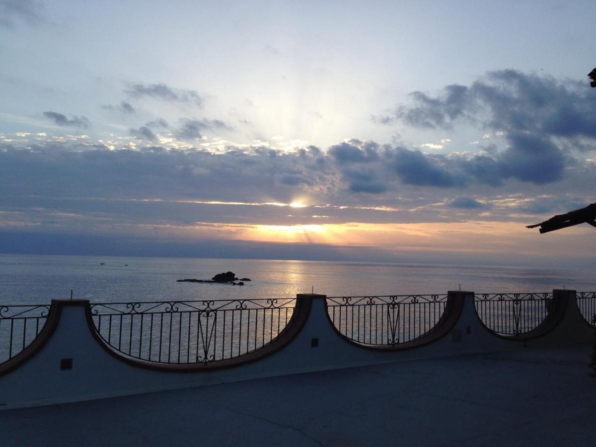 Hotel Umberto A Mare Forio  Екстер'єр фото